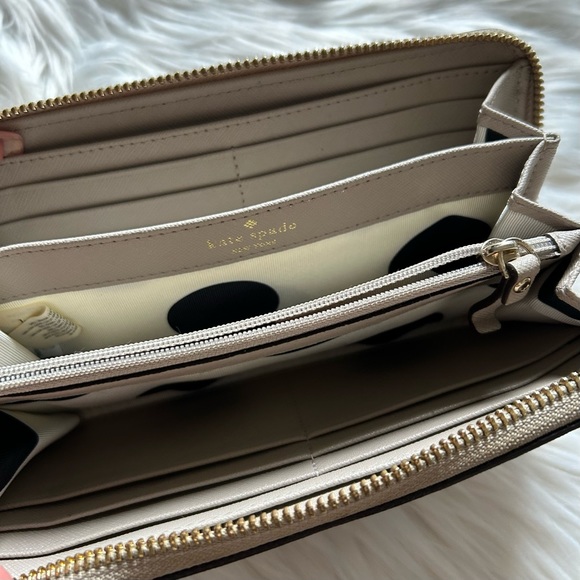 Kate Spade Wallet - Picture 3 of 5